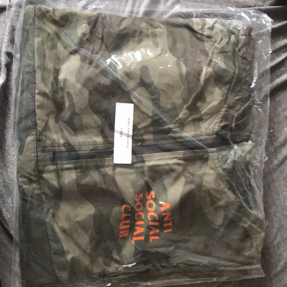 BRAND NEW ANTI SOCIAL SOCIAL CLUB MAK CAMO ANORAK